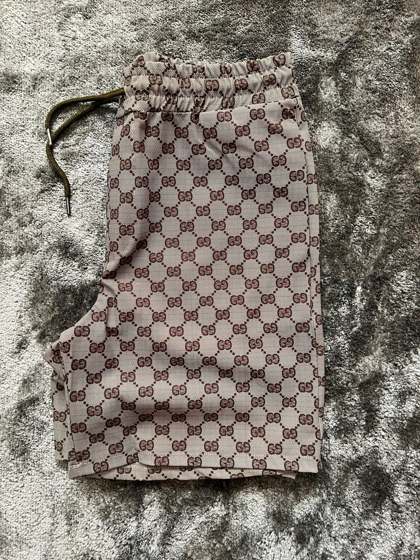 Ensemble gucci